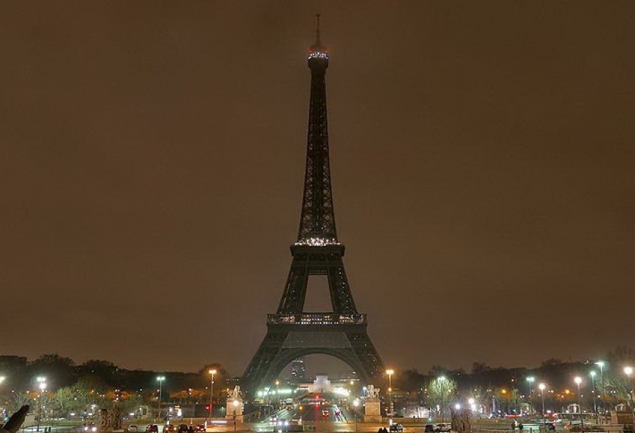 Eiffel Tower goes dark in solidarity with London
