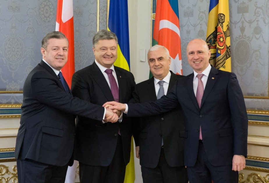 Президент Петр Порошенко: Aзербайджан – важный стратегический партнер Украины