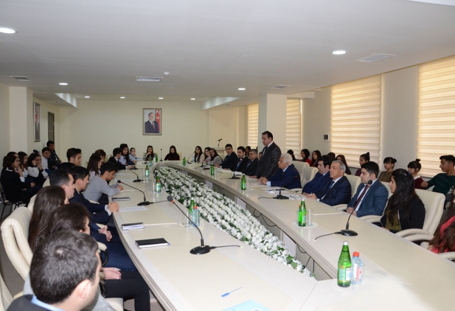 Səbailli gənclər 31 mart - Azərbaycanlıların Soyqırımı Günü ilə bağlı “dəyirmi masa” keçiriblər