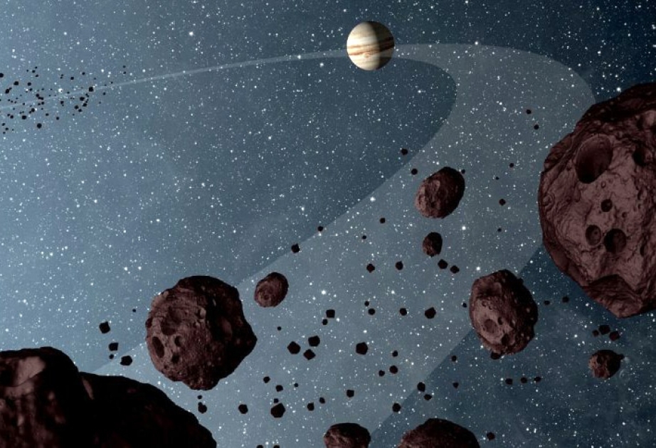 Kleiner Asteroid bewegt sich im Sonnensystem