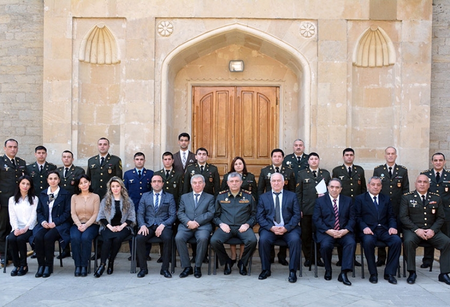 Hərbi Akademiyanın Xarici Dil və Tərəfdaşlıq Mərkəzində buraxılış mərasimi keçirilib