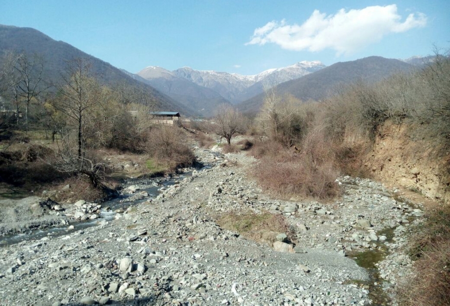 Aprel ayında havanın temperaturu 30 dərəcəyədək yüksələcək