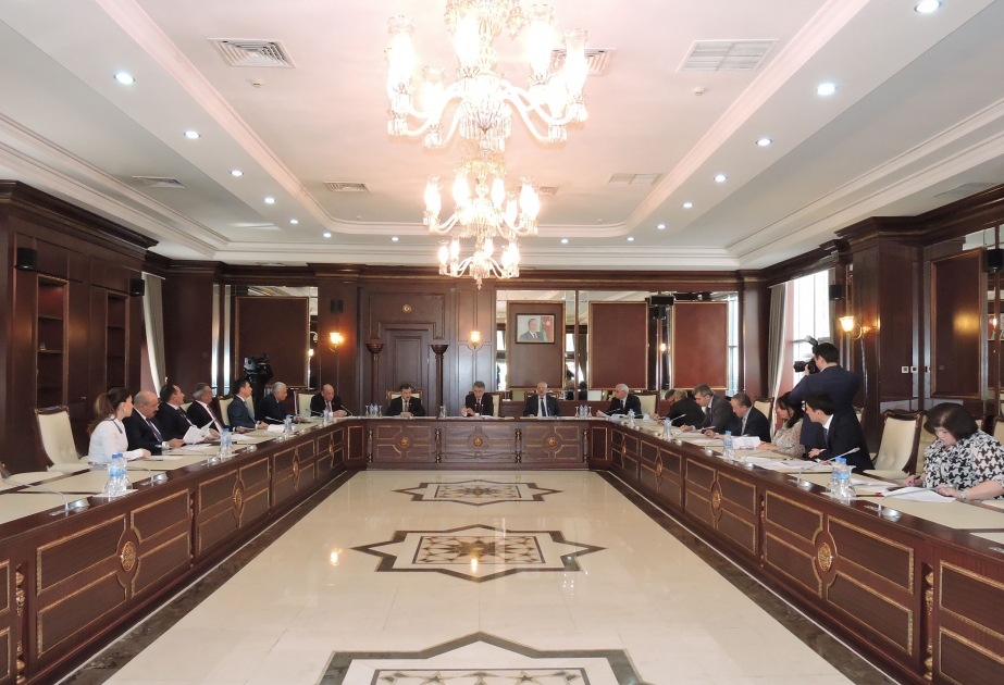 Milli Məclisin müdafiə, təhlükəsizlik və korrupsiya ilə mübarizə komitəsinin iclası keçirilib