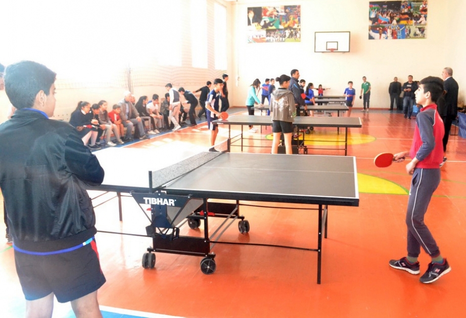 Nizami rayonunda məktəblilər arasında stolüstü tennis yarışı keçirilib