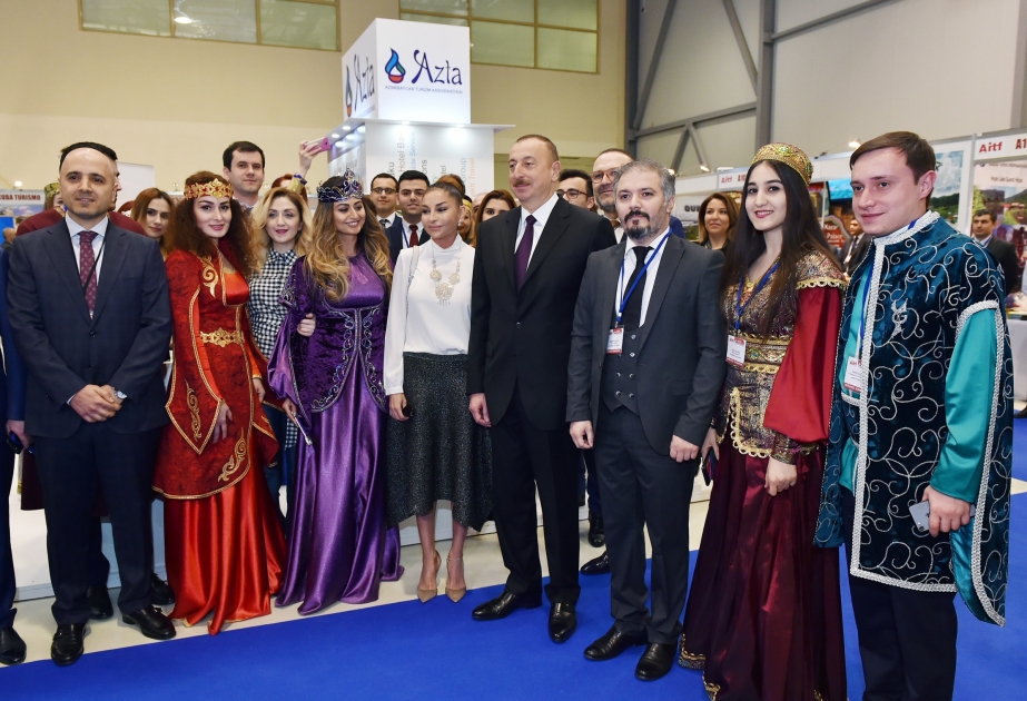 Президент Ильхам Алиев ознакомился с XVI Азербайджанской международной выставкой туризма и путешествий AITF-2017 ОБНОВЛЕНО ВИДЕО