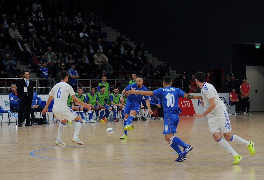 Azerbaijani futsal players beat Bosnia and Herzegovina 5-4
