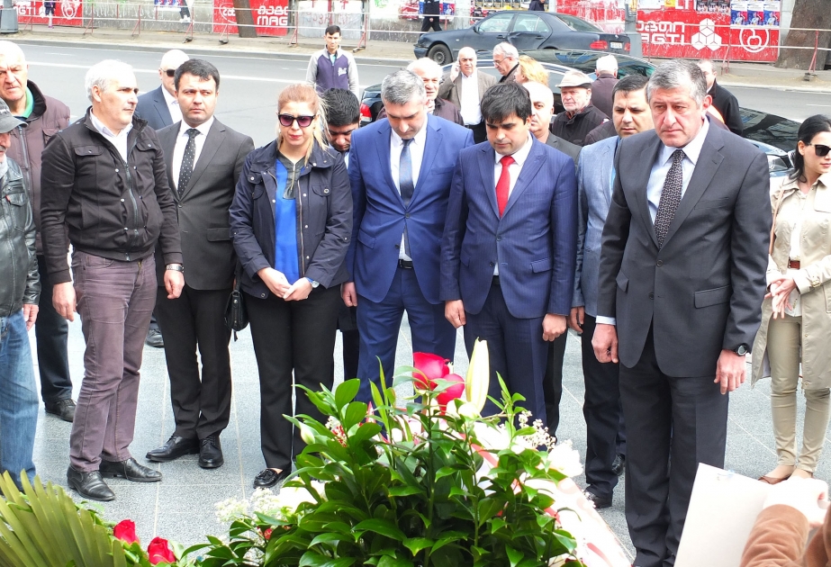 Azərbaycanın Gürcüstandakı səfirliyi 9 aprel şəhidlərinin xatirəsini anıb