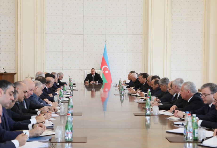 Azerbaijani President: Decrease in imports and sharp increase in exports ensures our economic stability