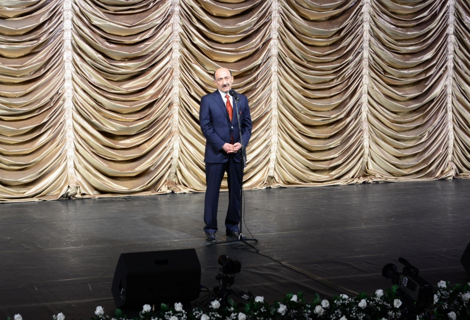 Minister Abulfas Garayev erklärt Baku Shopping Festival für eröffnet