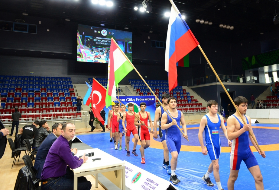 Azərbaycan Güləş Federasiyasının kuboku uğrunda beynəlxalq turnirin açılış mərasimi olub