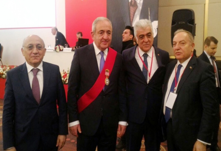 Sommet économique eurasien : un académicien azerbaïdjanais parle des problèmes des réfugiés