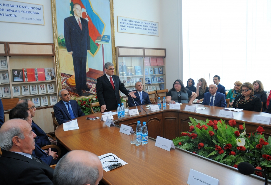 Dünyada İslam həmrəyliyinin gücləndirilməsi Azərbaycanın xarici siyasətinin prioritet məsələlərindəndir