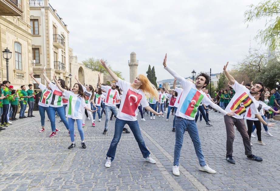 Baku 2017 welcomes participant countries of the games with a flashmob