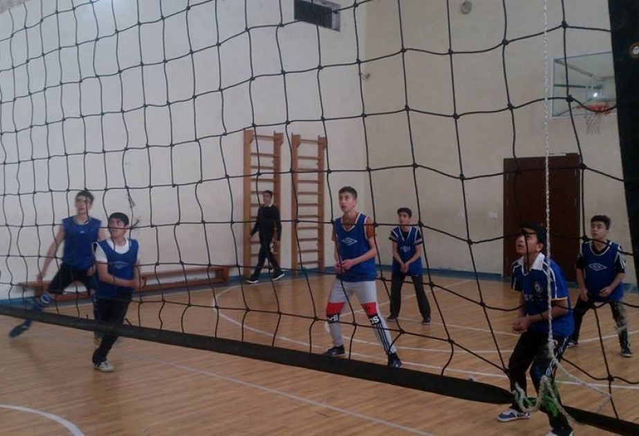 Bakı məktəbliləri arasında voleybol yarışına yekun vurulub