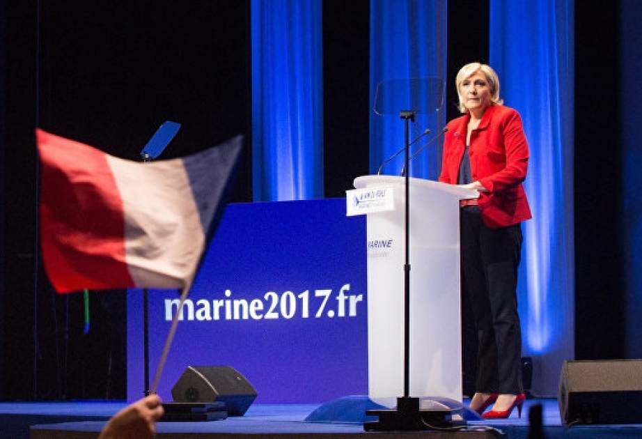 Франция: Марин Ле Пен за два дня до президентских выборов теряет популярность