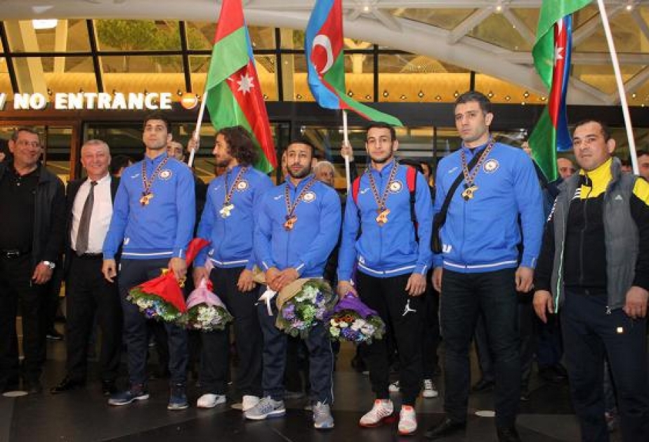 Varşavada Avropa çempionatında tarix yazan Azərbaycan cüdoçuları Bakıya qayıdıblar