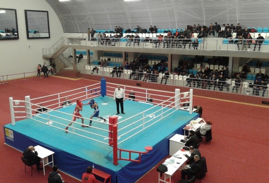 Yeniyetmələr arasında boks üzrə açıq Bakı birinciliyinə yekun vurulub