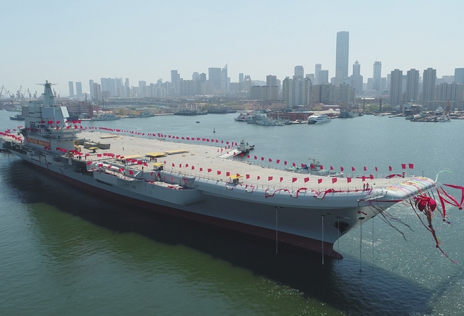 Chinas erster eigener Flugzeugträger vom Stapel gelassen