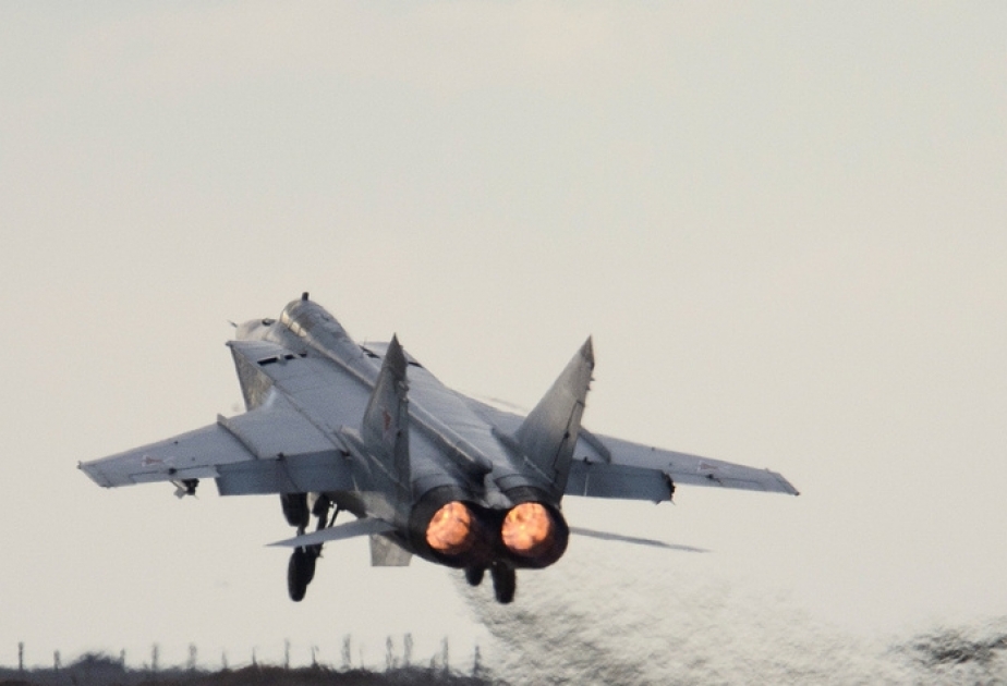 MiG-31 interceptor jet crashes in Russia