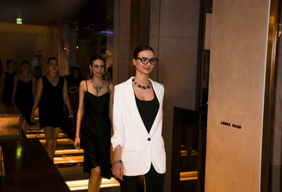 Jewels of World fair held in Baku