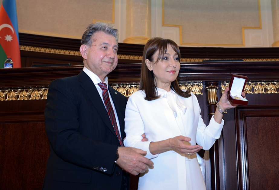 Профессор Наргиз Пашаева удостоена «Золотой медали имени Низами Гянджеви Азербайджанской Республики»