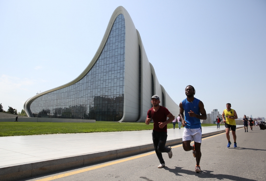 "Marathon-Baku-2017": Teilnehmer gelangen ins Heydar Aliyev Center