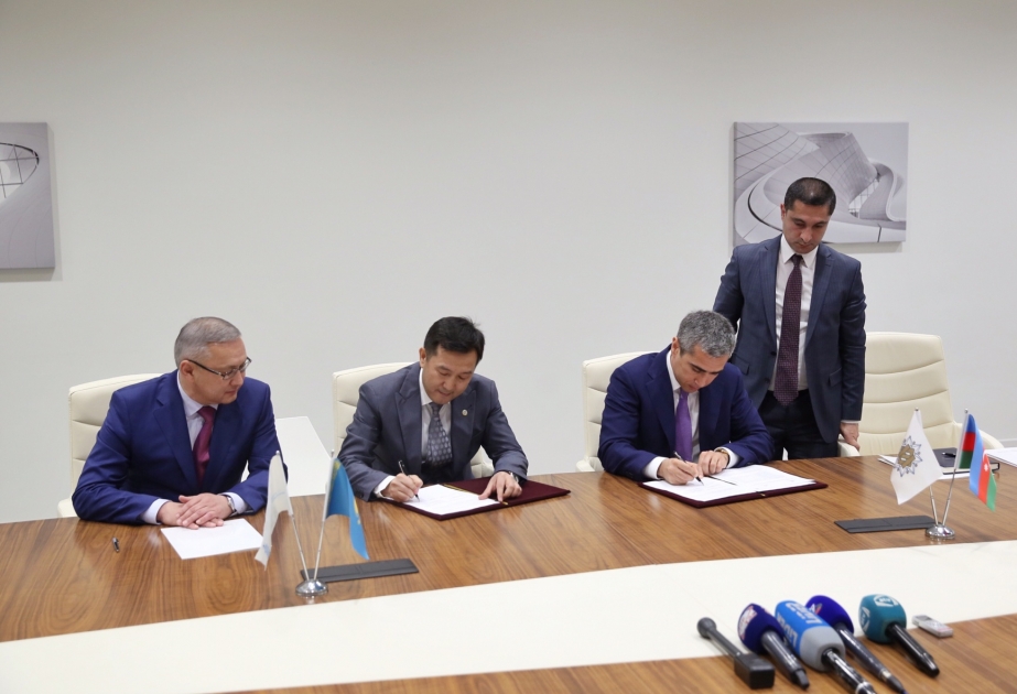 盖达尔·阿利耶夫基金会与哈萨克斯坦首任总统基金会签署合作备忘录