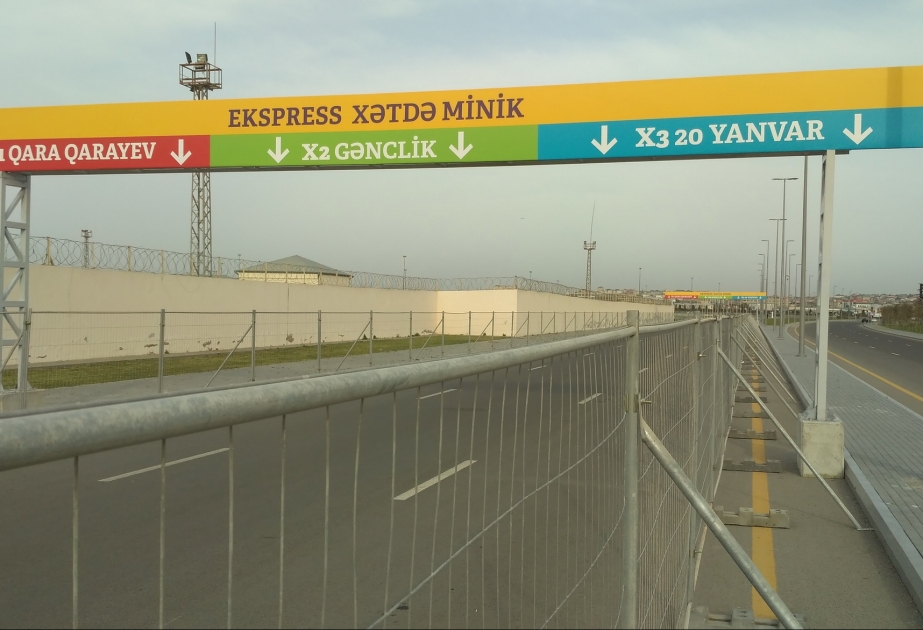 Bakı Olimpiya Stadionundan İctimai Nəqliyyat Terminalına gedən yolda məlumatlandırıcı lövhələr quraşdırılır