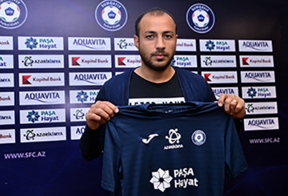 Tural Axundov “Sumqayıt” ilə müqavilə imzalayıb