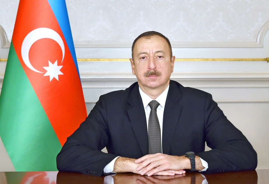 Präsident Ilham Aliyev kondoliert seinem iranischen Amtskollegen