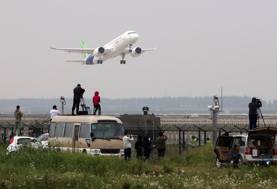 C919 startet ihren Testflug vom Shanghaier Flughafen Pudong