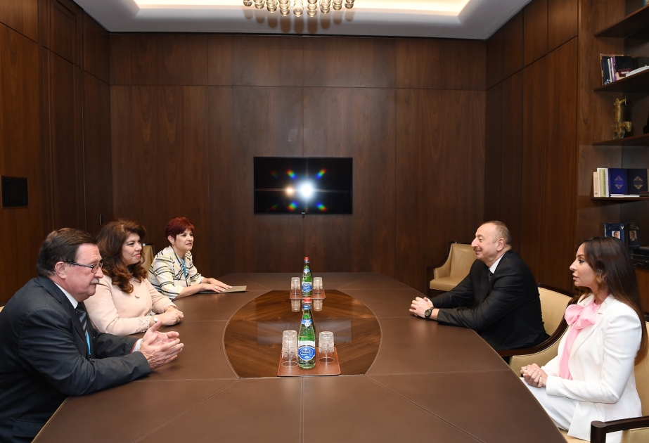 President Ilham Aliyev and first lady Mehriban Aliyeva met with vice president of Bulgaria VIDEO