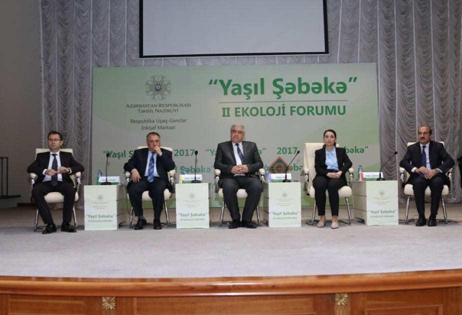 Bakı məktəblilərinin II Ekoloji Forumu keçirilib