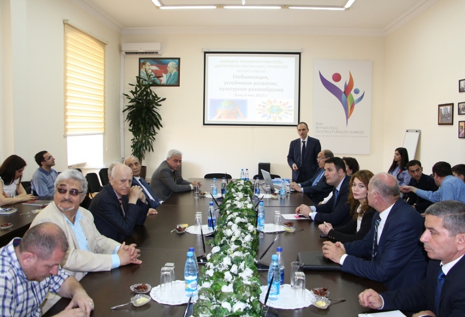 Bakı Beynəlxalq Multikulturalizm Mərkəzində Ulu Öndərin xatirəsinə həsr edilmiş təqdimat keçirilib