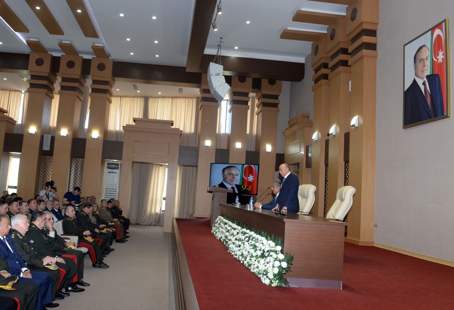 Ulu öndər Heydər Əliyevin anadan olmasının 94 illiyi Fövqəladə Hallar Nazirliyinin Akademiyasında qeyd edilib