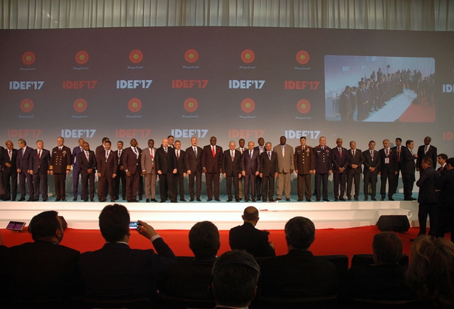 Azərbaycan “İDEF-2017” sərgisində təmsil olunur