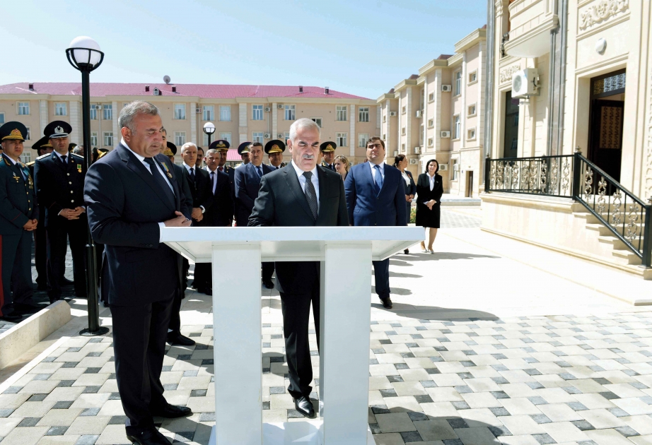 Naxçıvan şəhərinin Heydər Əliyev prospektində yeni yaşayış binası istifadəyə verilib