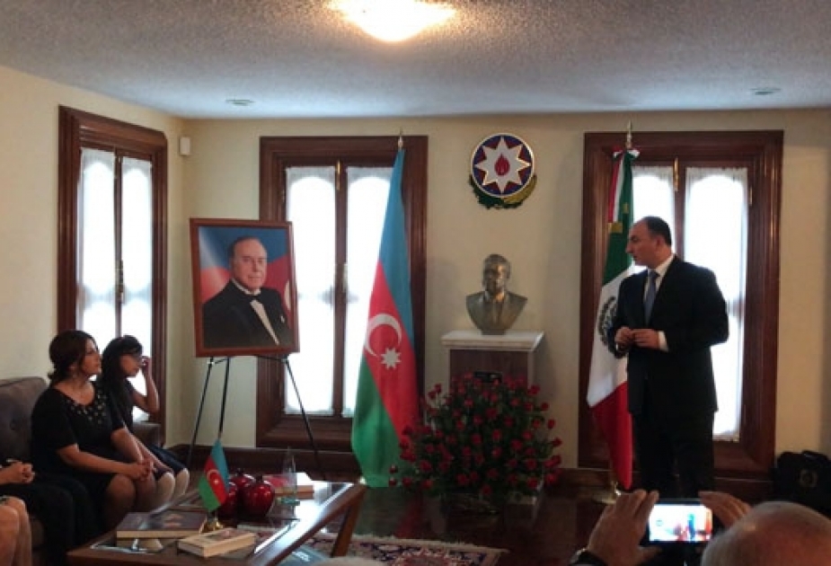 Ümummilli lider Heydər Əliyevin xatirəsi Meksikada da yad olunub