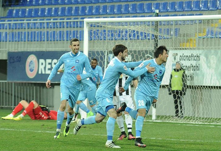“Zirə” klubu 3 futbolçusu ilə yeni müqavilə imzalayıb
