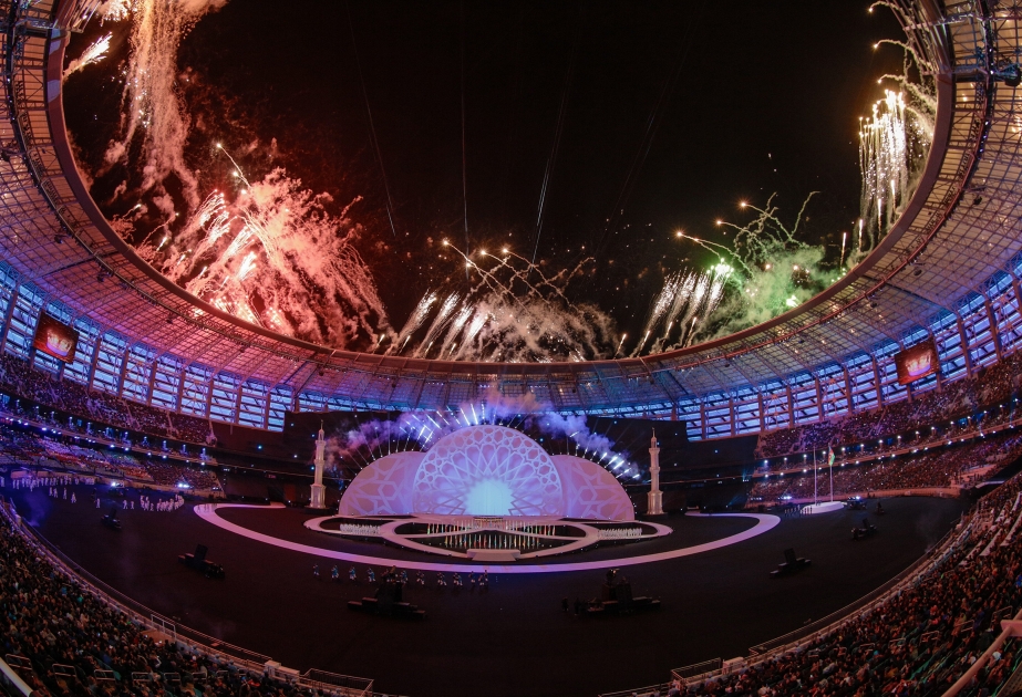 Spektakuläre Eröffnungsfeier der vierten Islamischen Spiele der Solidarität im Baku Olympiastadion VIDEO