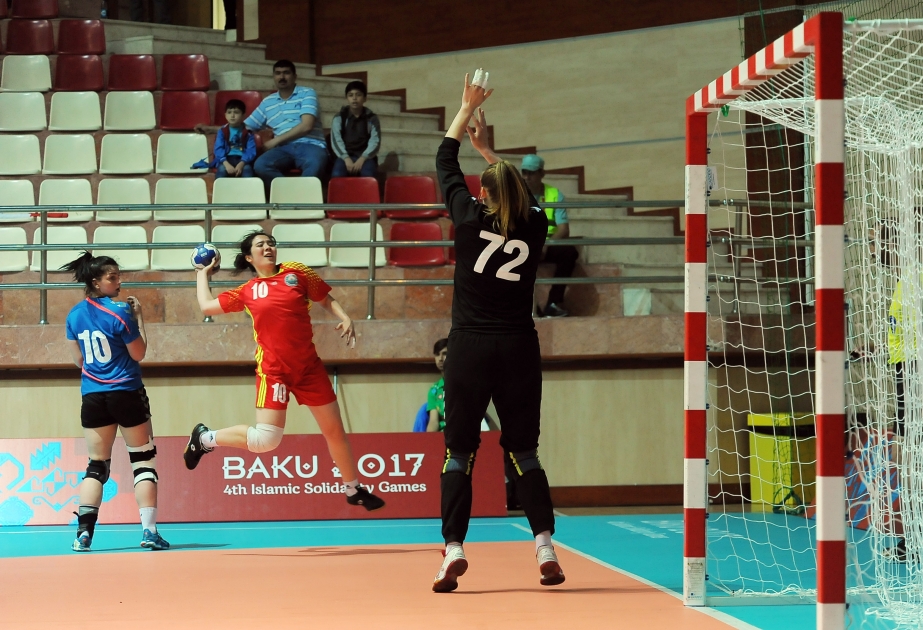 “Bakı-2017”: Qadın həndbolçularımız final mərhələsinin bir addımlığında