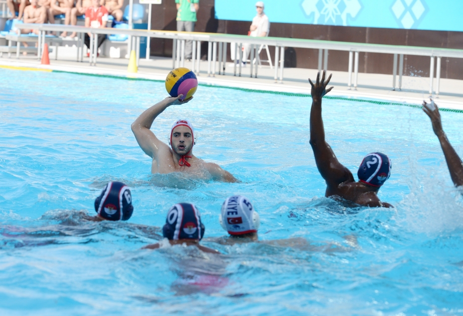 Bakou 2017 : les matchs de water-polo lancés