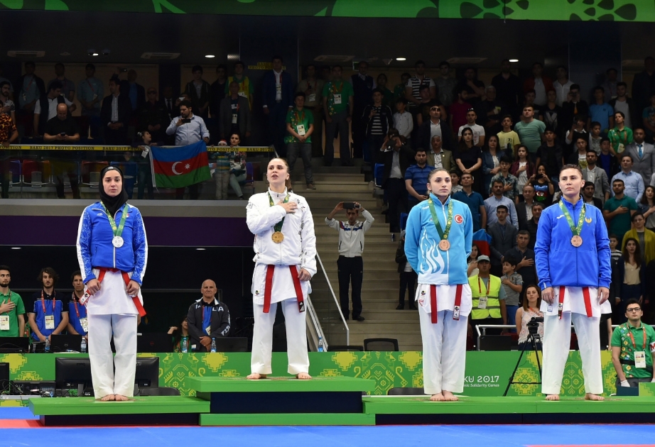 Azerbaijani karate team claims first gold at Baku 2017 VİDEO