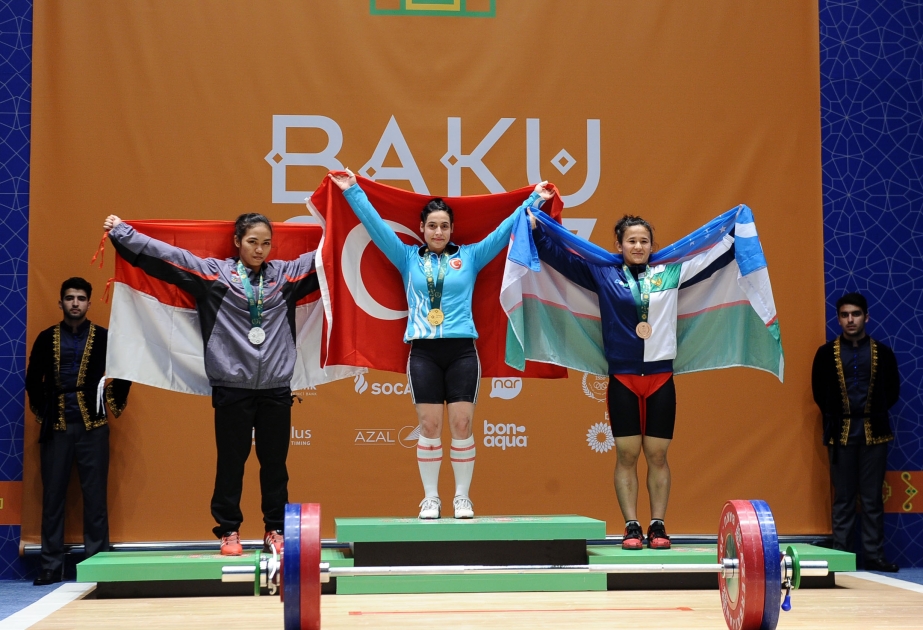 Turkish weightlifter wins gold at Games