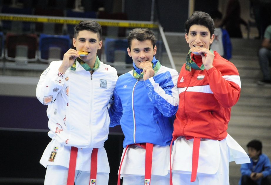 Azərbaycan karateçisi Roman Heydərov “Bakı-2017”nin qızıl medalını qazanıb