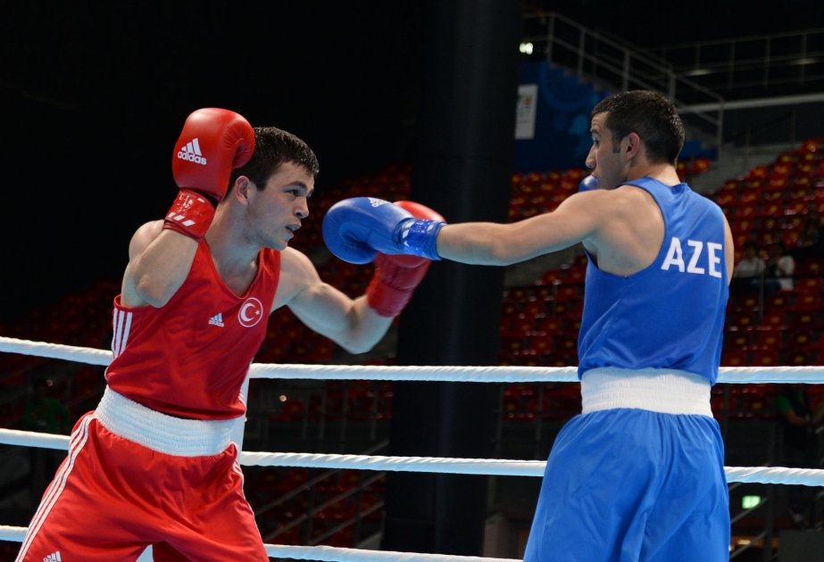 Cavid Çələbiyev boks yarışlarının yarımfinalına yüksəlib