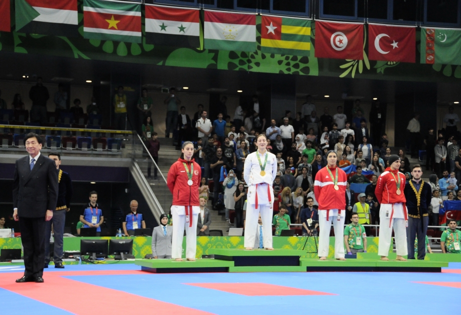 La karatéka azerbaïdjanaise Irina Zaretska remporte la medaille d'or à Bakou 2017