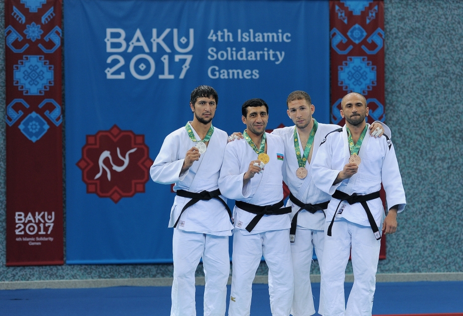 阿塞拜疆运动员获残疾人柔道比赛金牌