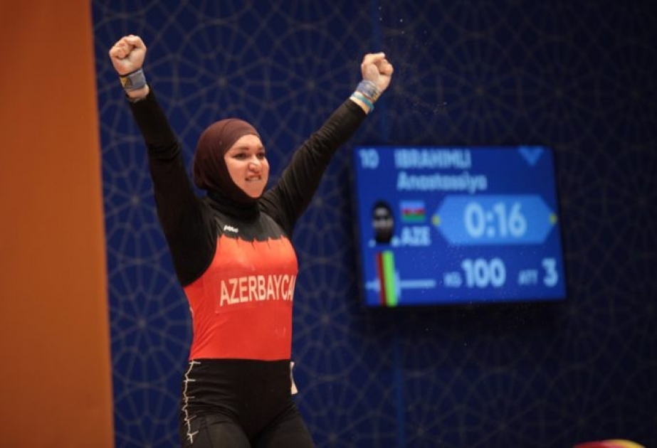Azerbaijani female weightlifter Anastasia Ibrahimli wins Baku 2017 gold