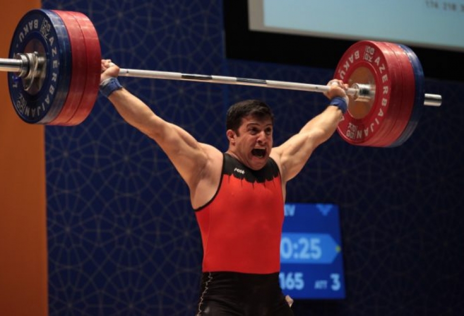 “Bakı-2017”: Ağır atlet Rövşən Fətullayev bürünc medala layiq görülüb VİDEO